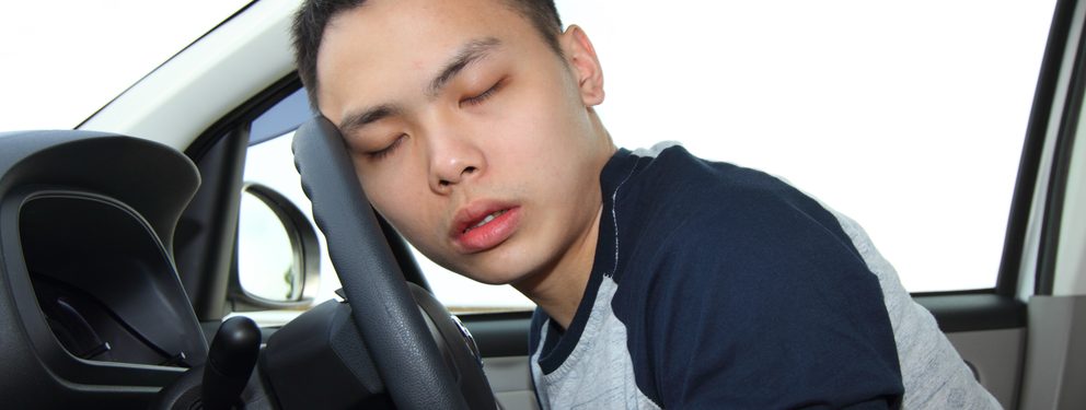 man with sleep apnea falls asleep at he wheel